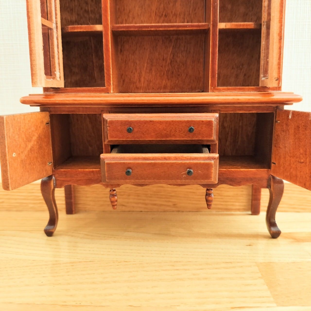 ドールハウス用 キャビネット ミニチュア 食器棚 家具 本棚