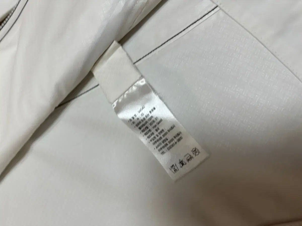 ウィンドブレーカー