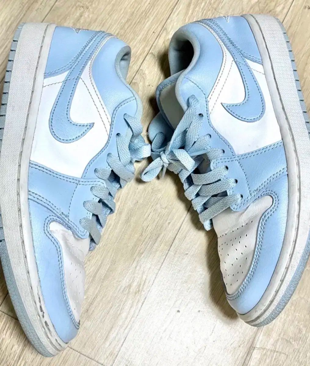  エア ジョーダン 1 ロー 白 アイス ブルー 245 シューズ(男性用) バスケットボール