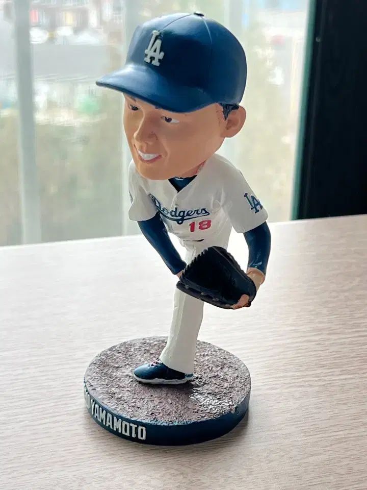 ヨウジ ヤマモト ヨシノブ フィギュア