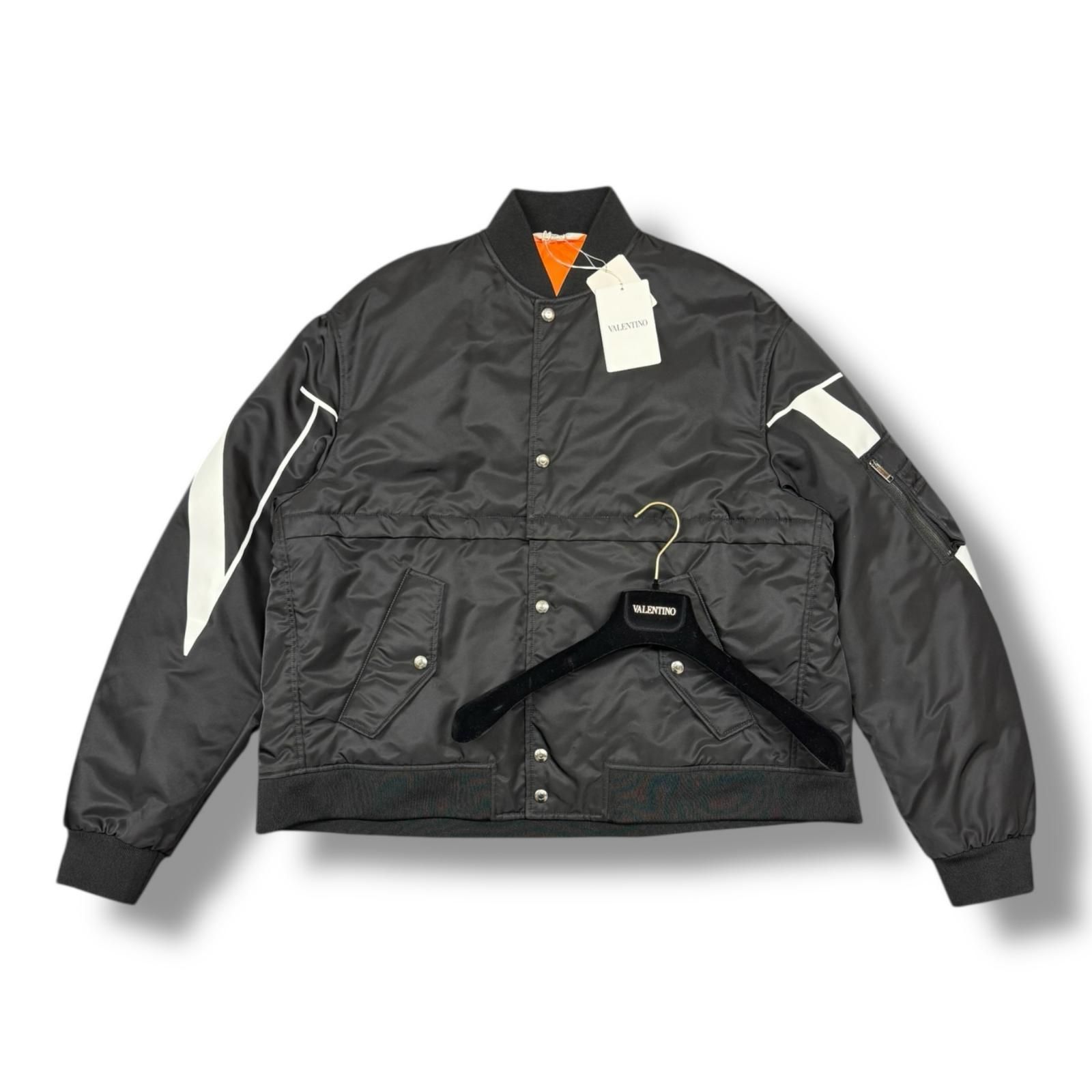 VALENTINO Bomber Jacket ボンバージャケット MA-1 アームロゴ ヴァレンティノ UV3CIH806FQ ブラック 46 2658M