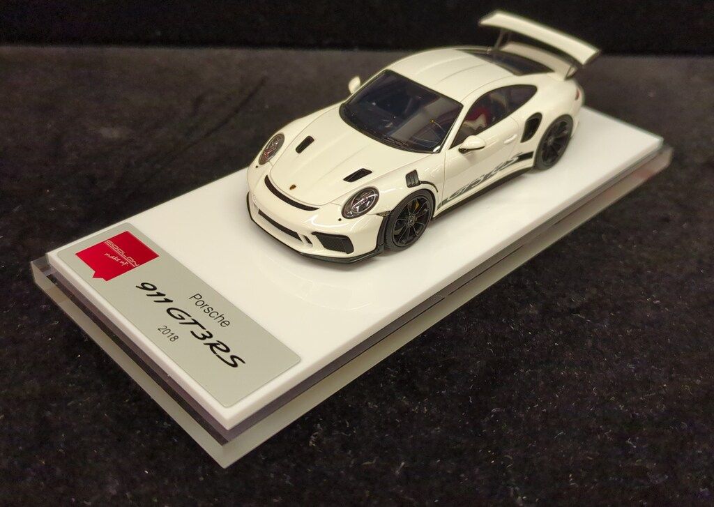 Make Up 1 43 EIDOLON Porsche 911 991 2 GT 3 RS 2018 ホワイト
