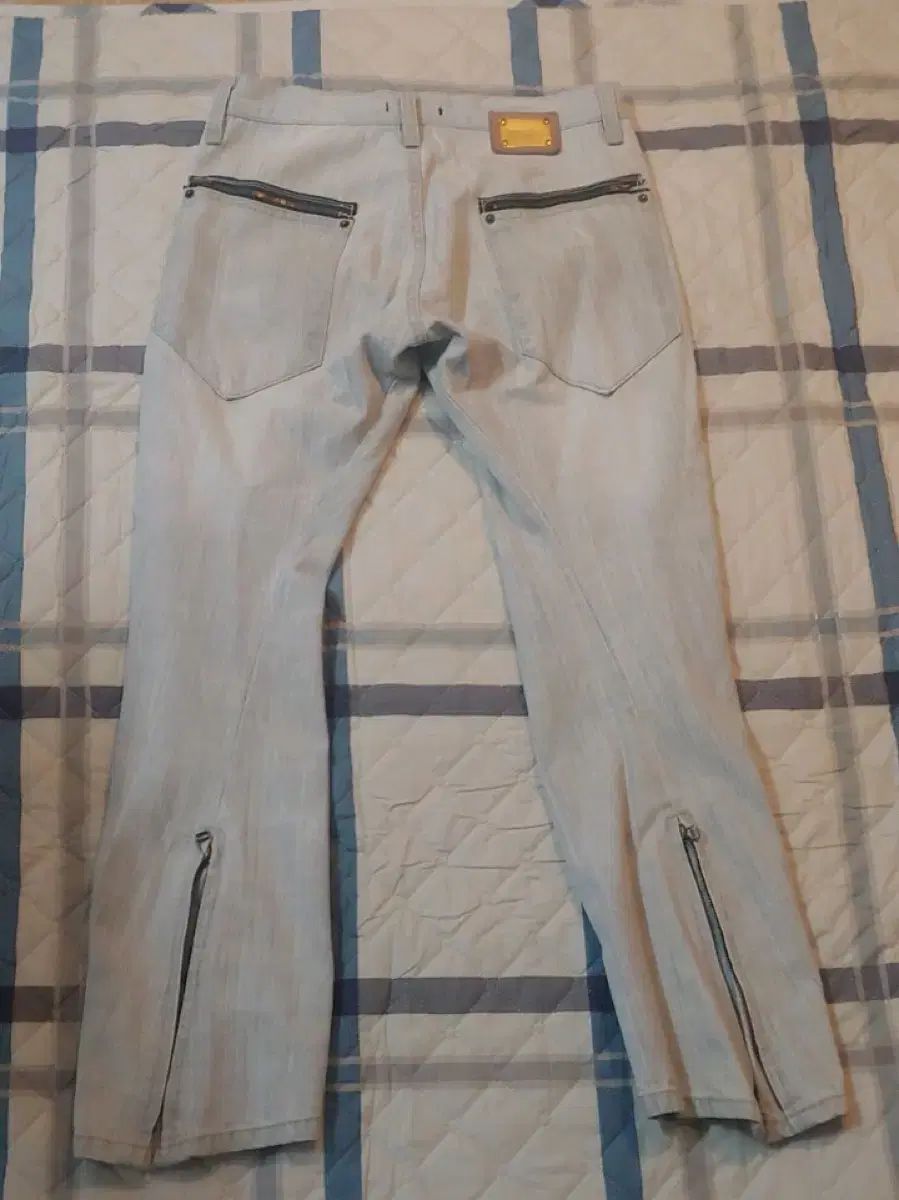 Dolce-Gabbana ドルチェ＆ガッバーナ D-G デニム ズボン ジッパー ディテール