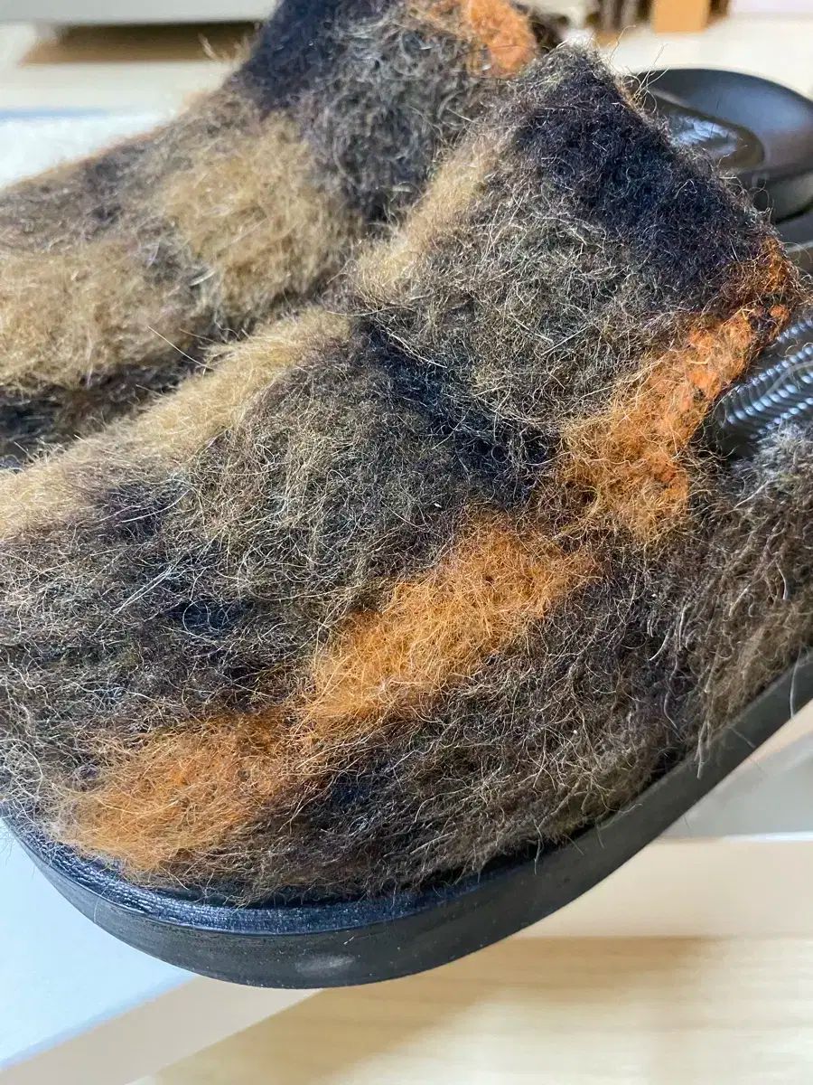 ファー スリッパ