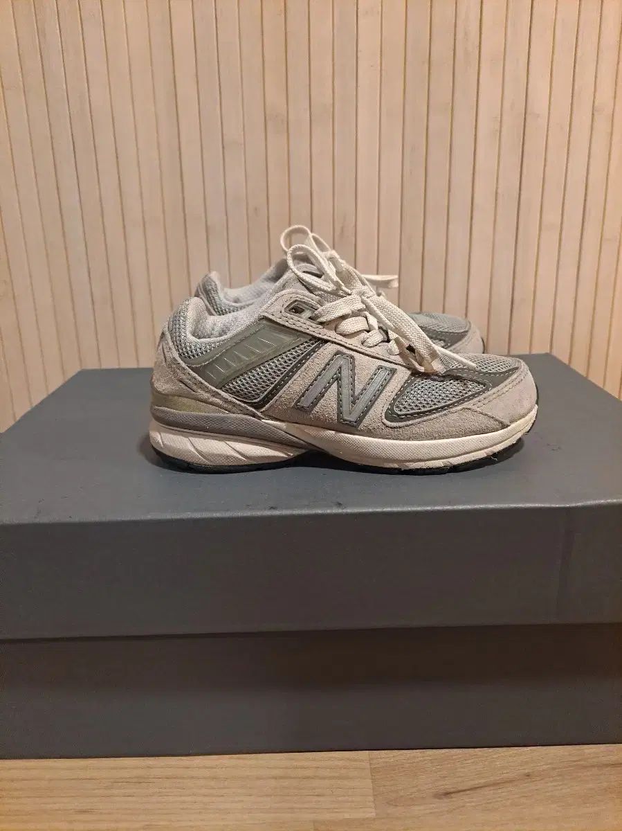 ニュー ンス 990 グレー スニーカー 170 サイズ