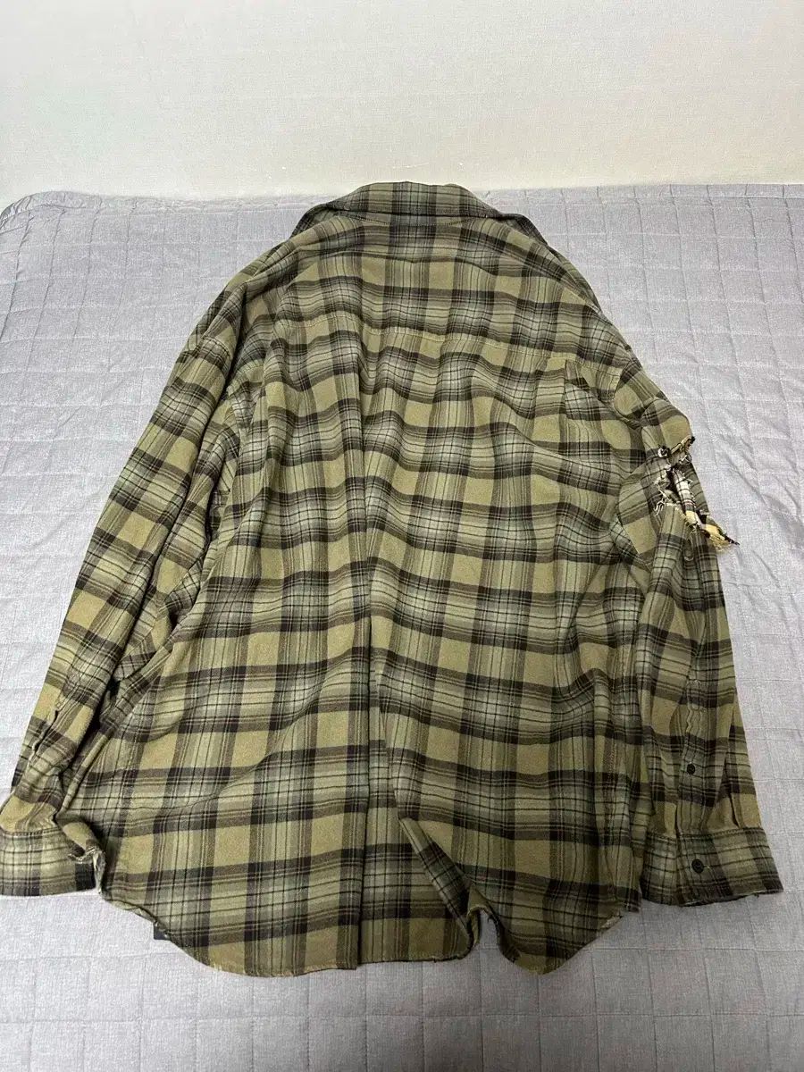 2 バレンシアガ パリ LIBERTY IN OUR COSMOS レイヤード シャツ