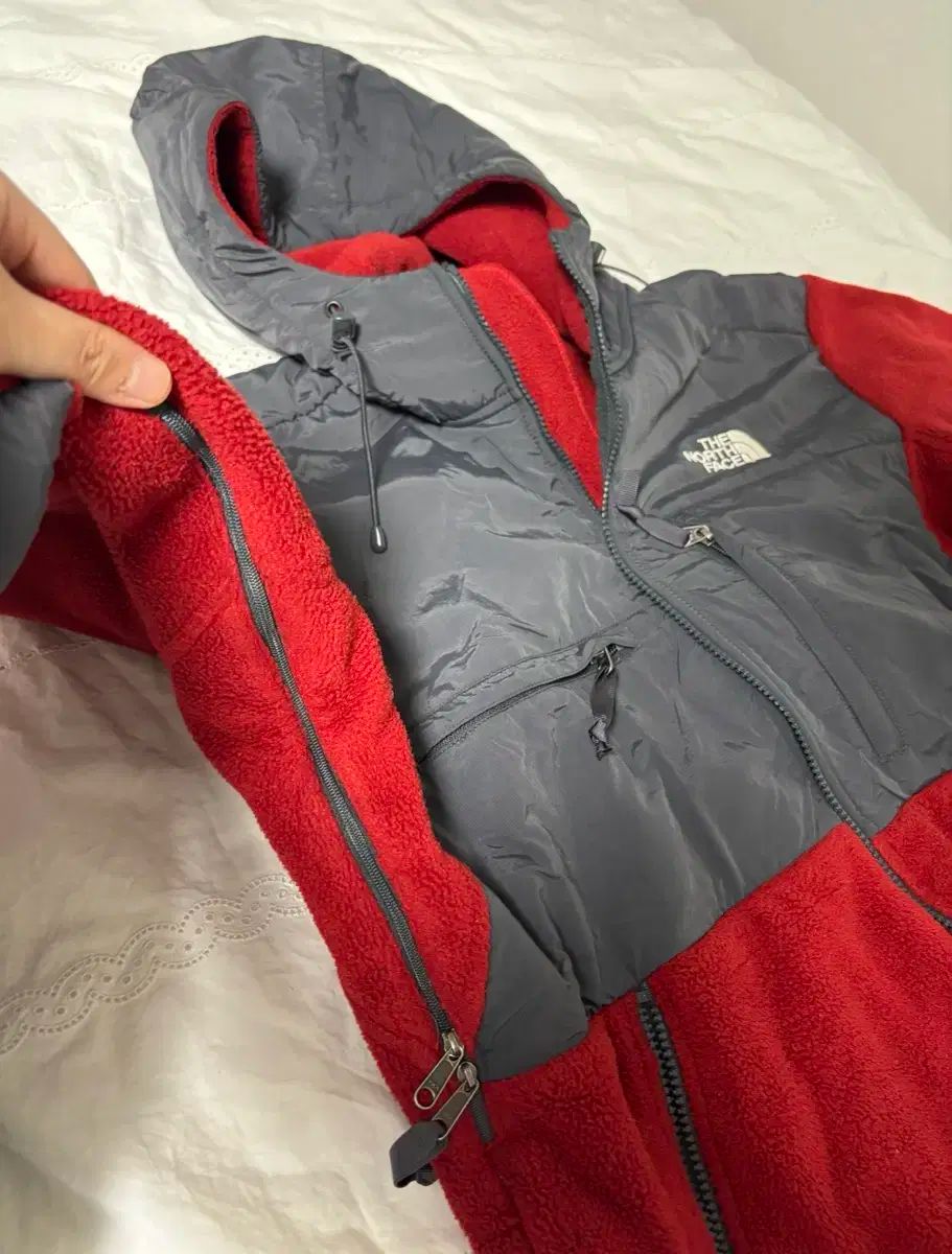 THE NORTH FACE ザノースフェイス デナリ フリース レッド 海外Mサイズ OLIVEOS_COM_TR