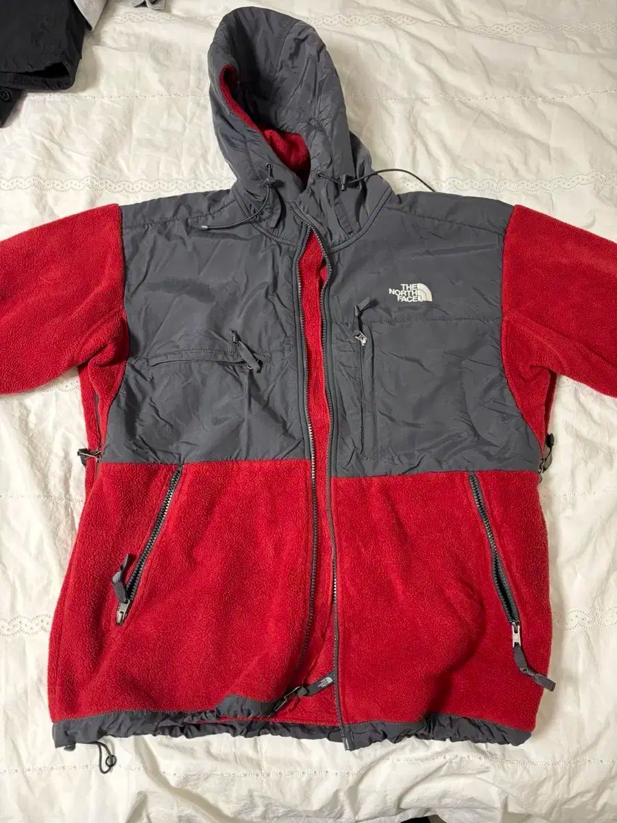 THE NORTH FACE ザノースフェイス デナリ フリース レッド 海外Mサイズ