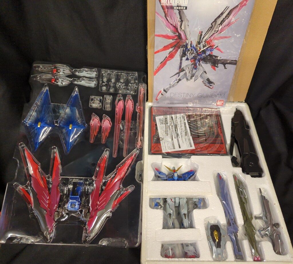 デスティニーガンダム