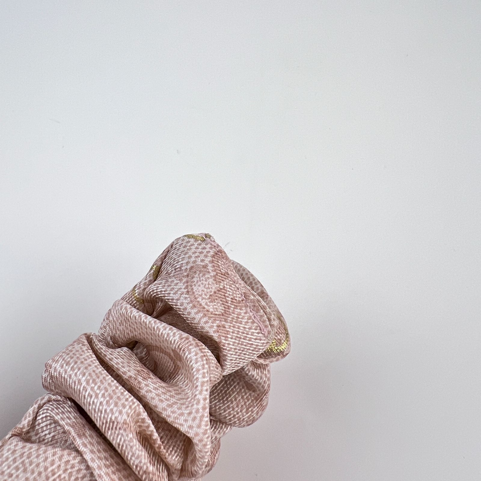 シュシュ ピンク