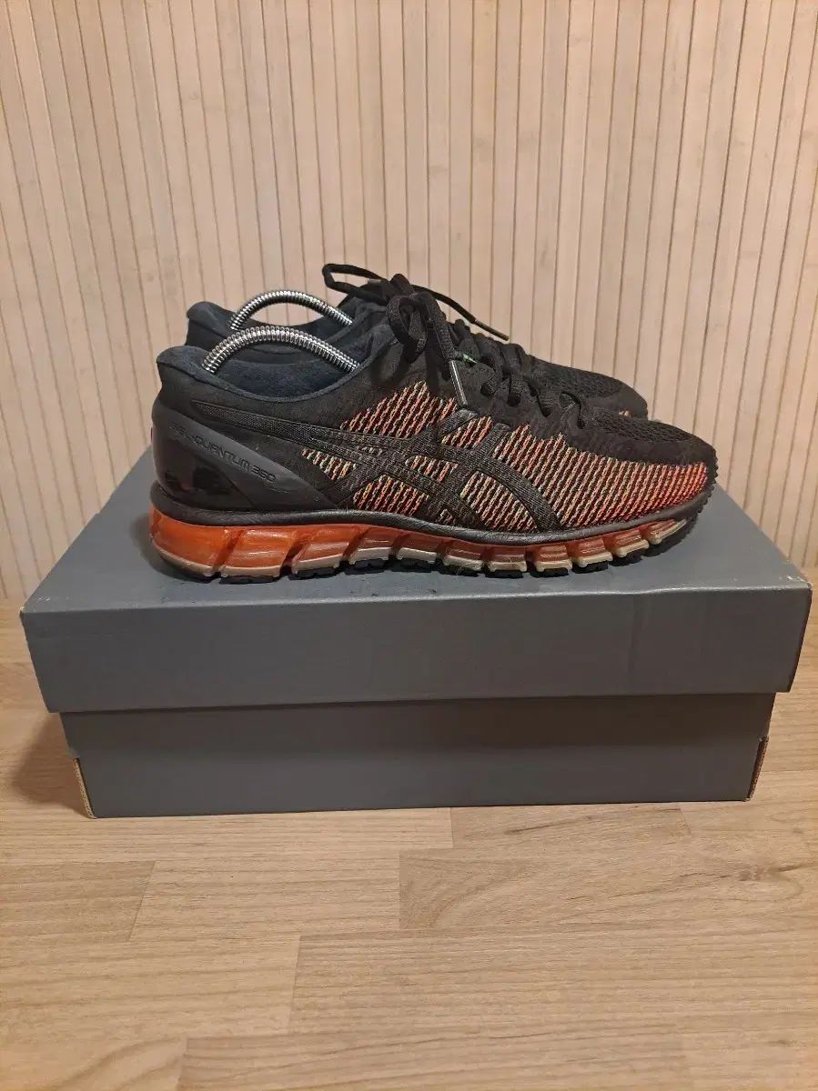 アシックス ゲル クォンタム 360 ブラック オレンジ スニーカー 25.5cm