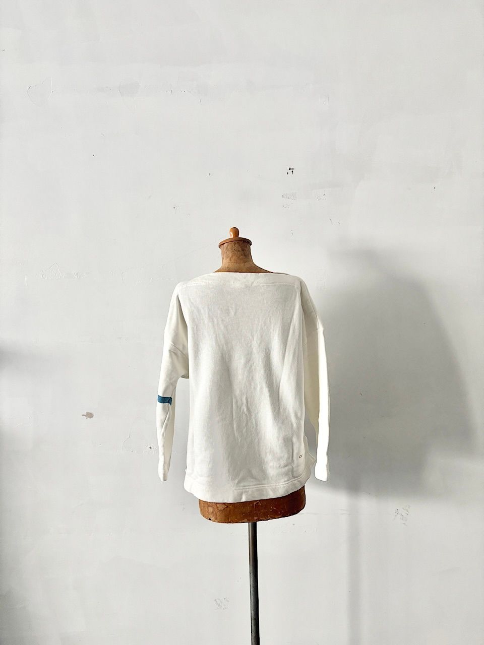 裏毛の四角ボートネックトレーナー サイズ