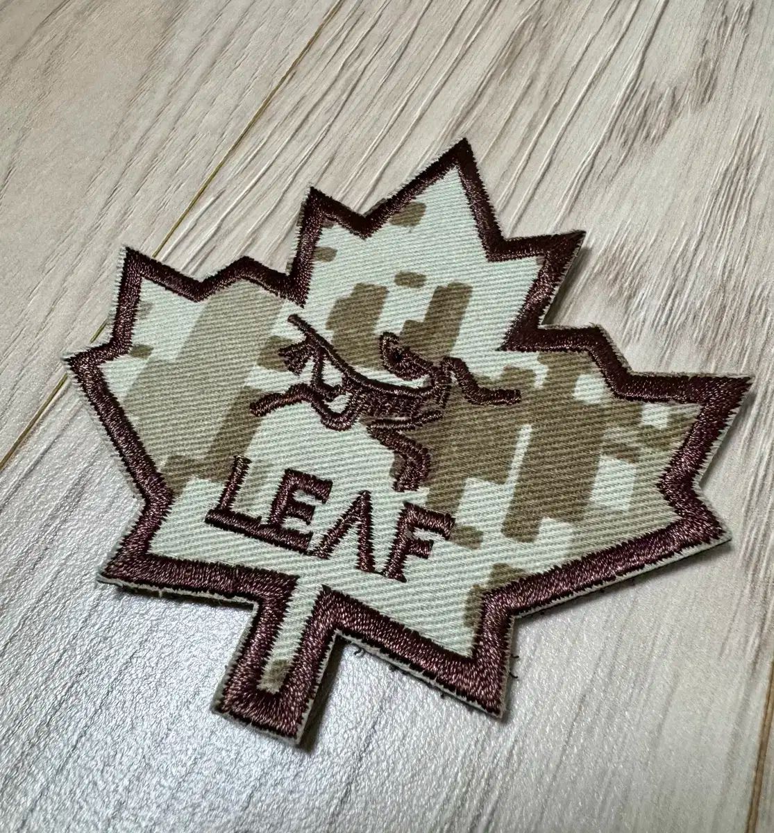 アークテリクス LEAF パッチ メープル