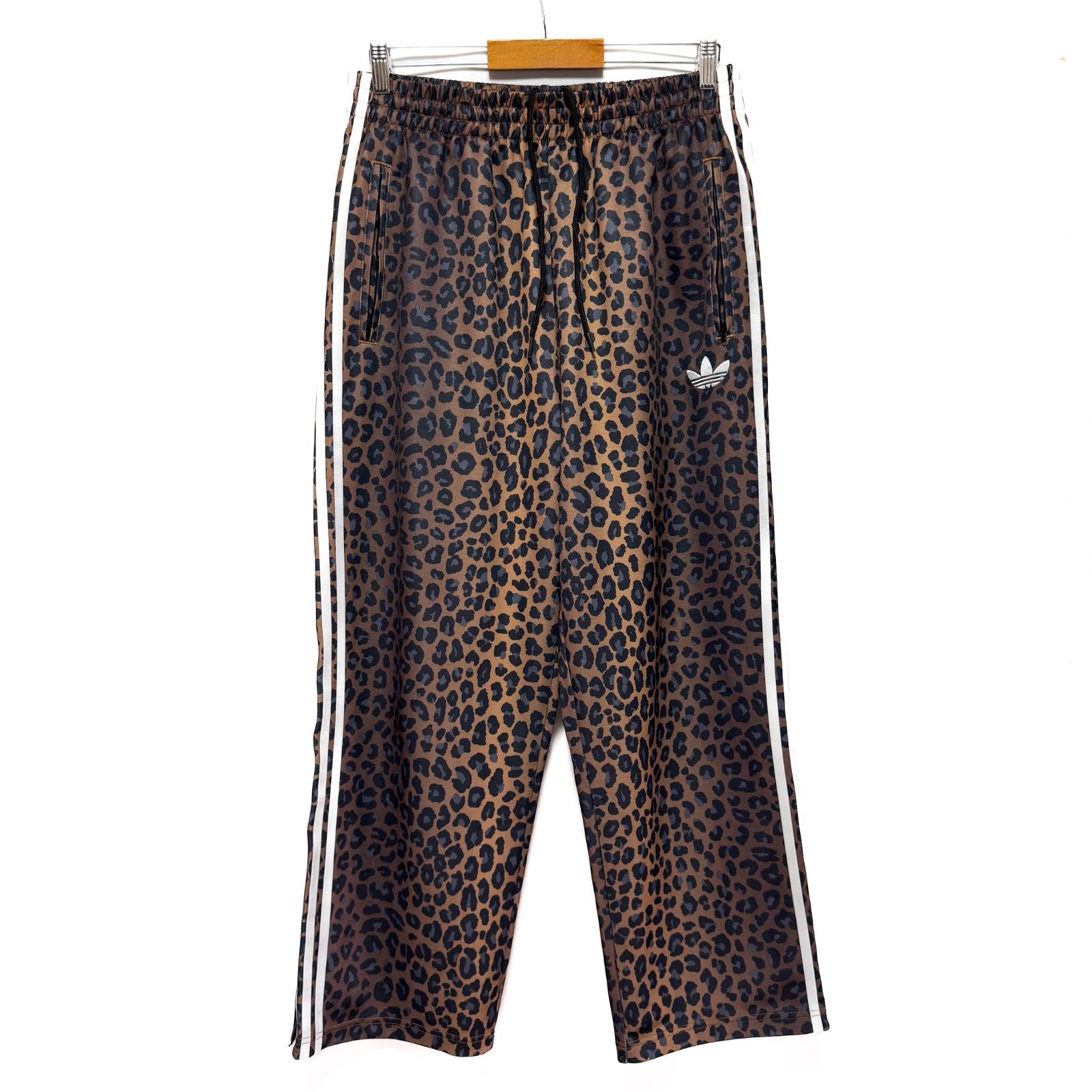 adidas originals アディダスオリジナルス 商品名 JV7580 U LEO TP LEOPARD TRACK PANTS JERSEY レオパード ジャージ トラックパンツ