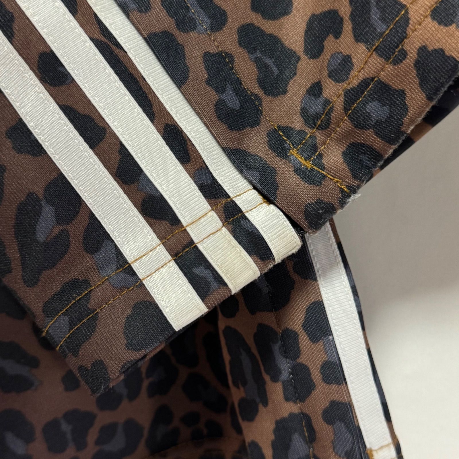 adidas レオパード パンツ ジャージ JV7580 S adidas アディダス ロングパンツ JV7580 ABC-MART限定 - メルカリ