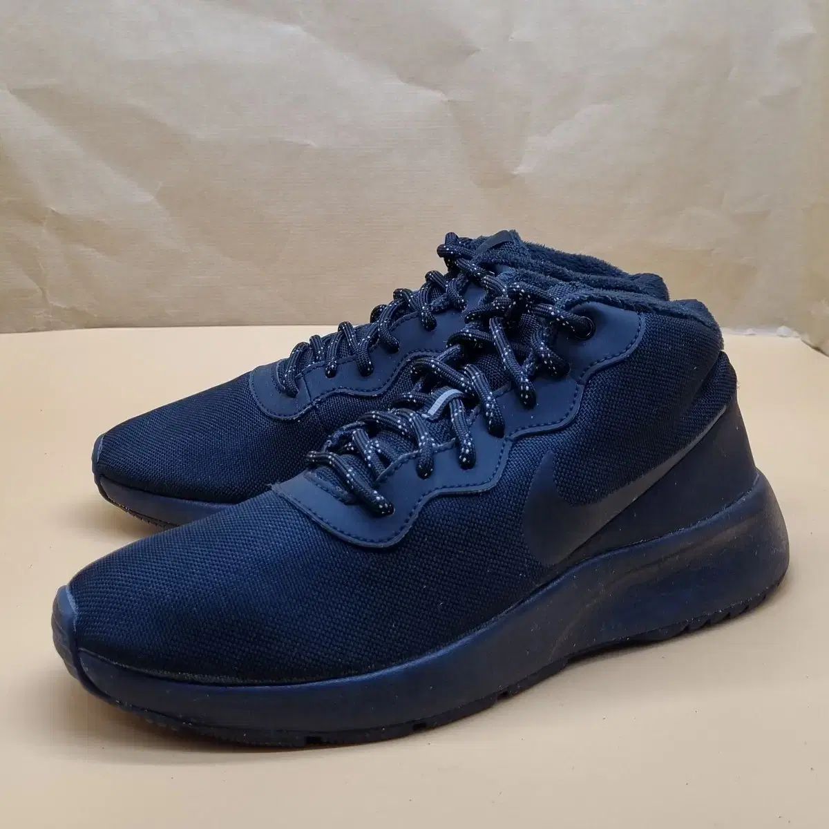 ナイキ タンジュン チュッカ メンズ防寒ブーティー270