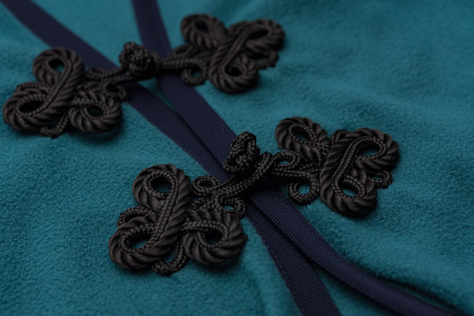 着乃嘉 チャイナボタン付きポンチョ