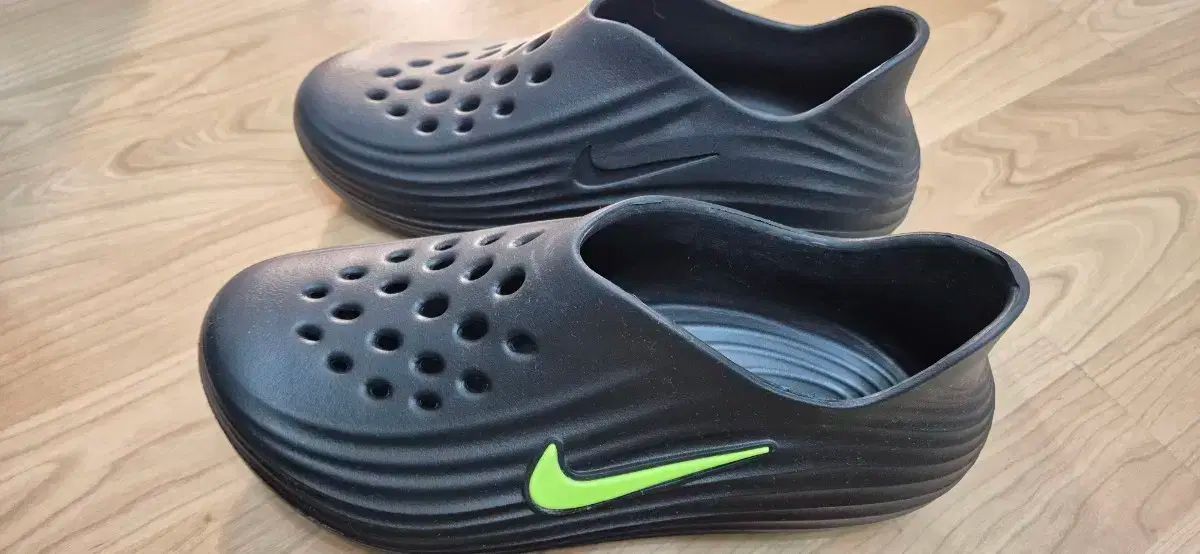 ナイキ リアクト リジュビネイト リカバリー シューズ スニーカー 26センチ HV5060-003