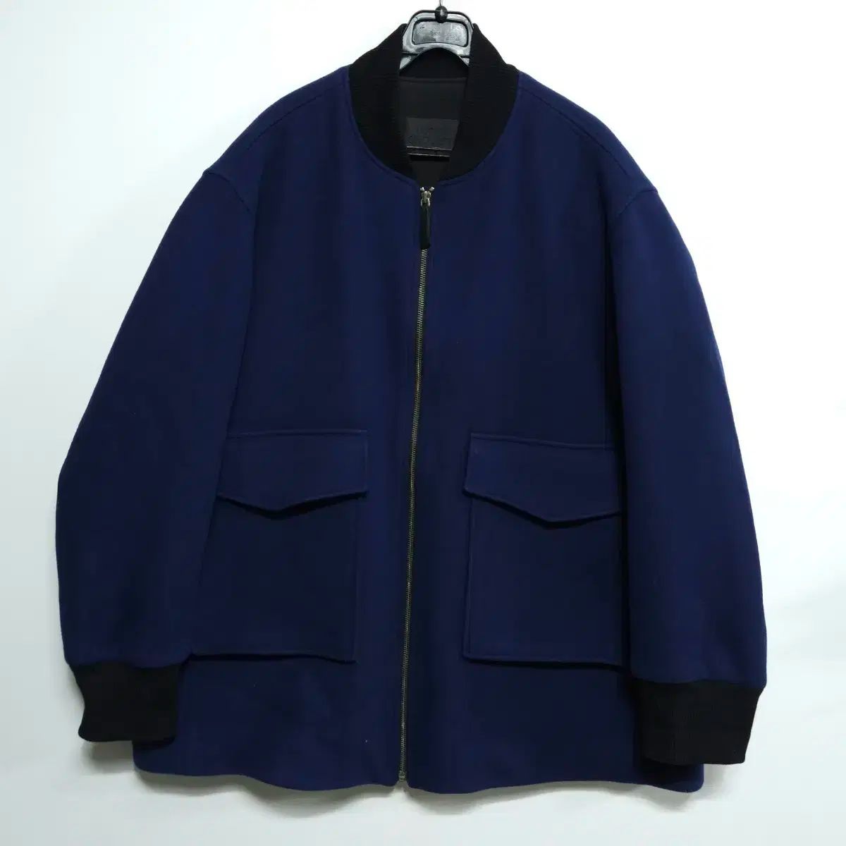 77 88サイズ ラッキーシュエトゥ ブルー ブルゾン ジャケット メンズ着用