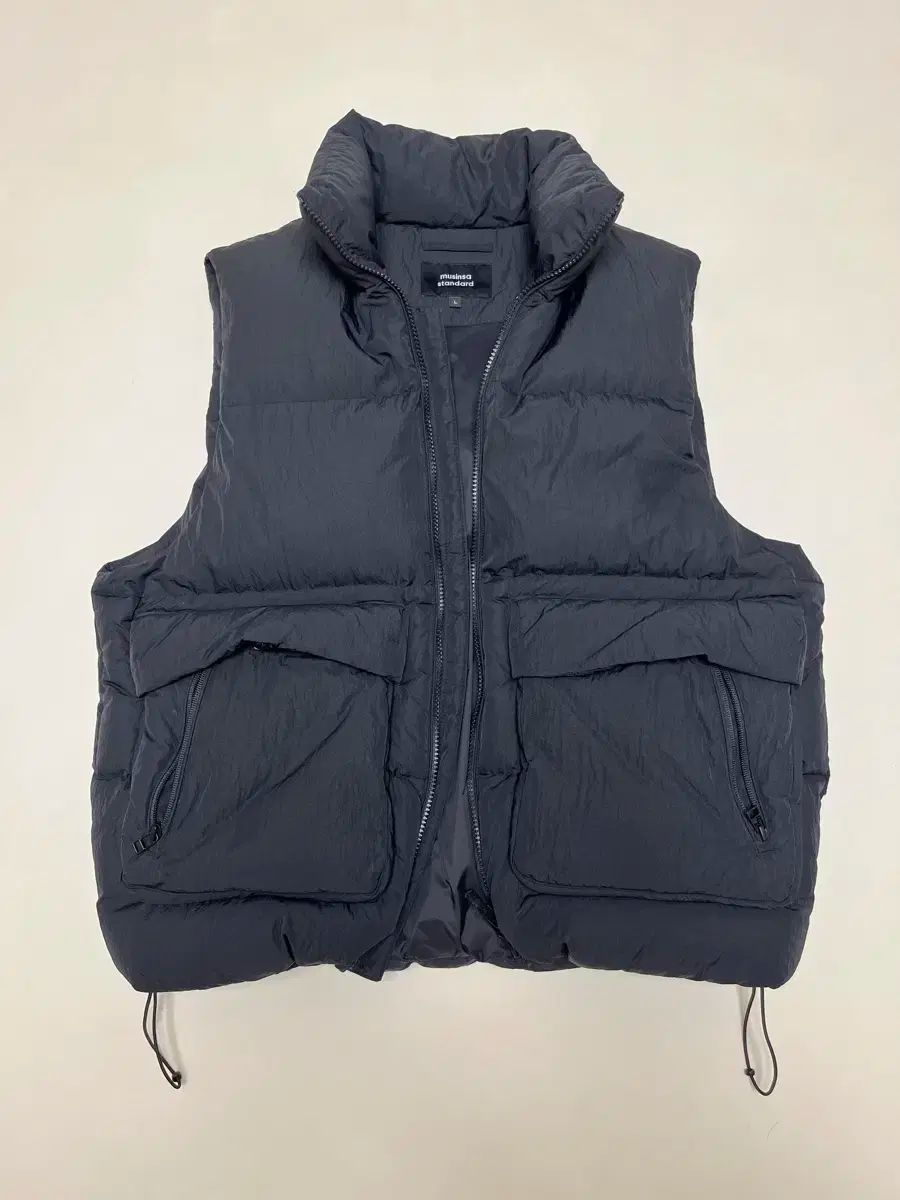 ムシンサ シティレジャー ダウンベスト