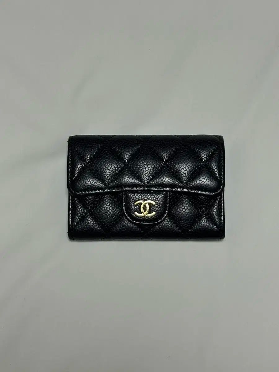 シャネル ブラック キャビア カードウォレット ゴールド