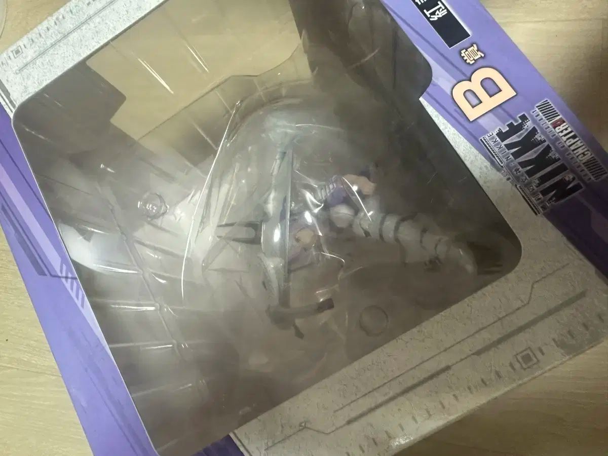 一番くじ 勝利の女神 NIKKE ニケ 紅蓮 B賞