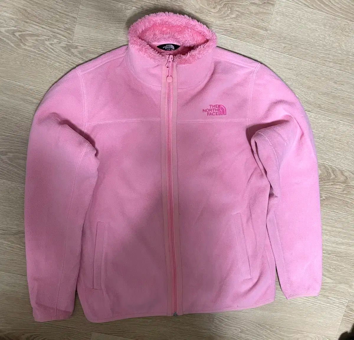 THE NORTH FACE ザノースフェイス ピンク フリース ジャージ 必須アイテム
