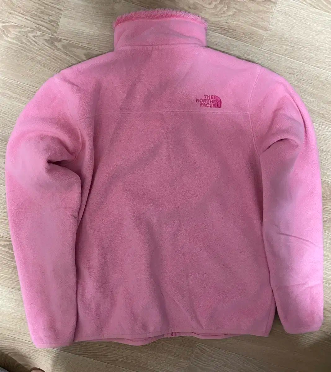 THE NORTH FACE ザノースフェイス ピンク フリース ジャージ 必須アイテム