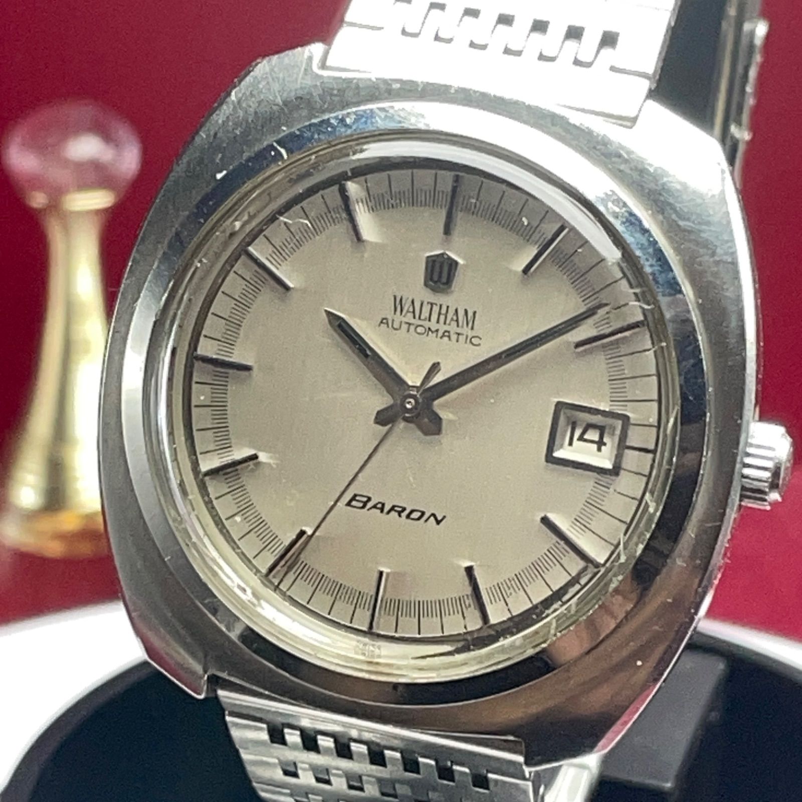  OH済 WALTHAM ウォルサム BARON 自動巻 純正ブレス 純正竜頭 ヴィンテージ アンティーク 稼働品 デイト シルバー文字盤 腕時計 ステンカラーコート 自動巻き時計 腕時計(アナログ)