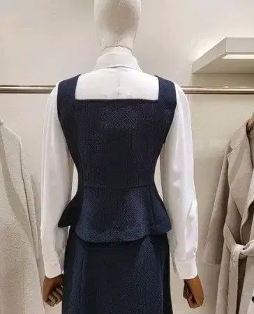 のように ケネスレディー キューブネックタイネックシャツ スカート セット