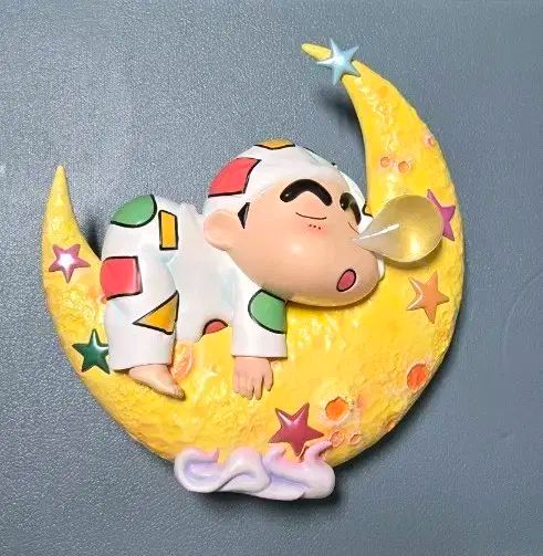 クレヨンしんちゃん 眠る 月 フィギュア レジン