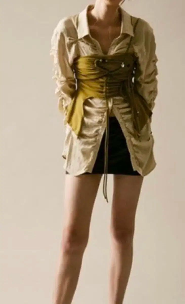 PAIN OR PLEASURE ペインオアプレジャー モーフォ トップス ノースリーブ キャミソール ホルターネック クロップド オリーブ