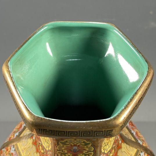 琺瑯彩蒔絵花鳥六方賞瓶 挿花器 景徳鎮 陶磁器 装飾品 現代工芸品 美術