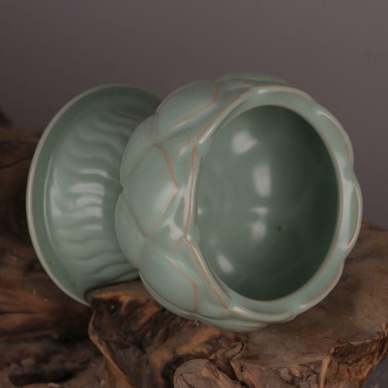 汝窯青釉支釘蓮華香炉 茶道具 香道具 工芸品 美術品 置物 - メルカリ