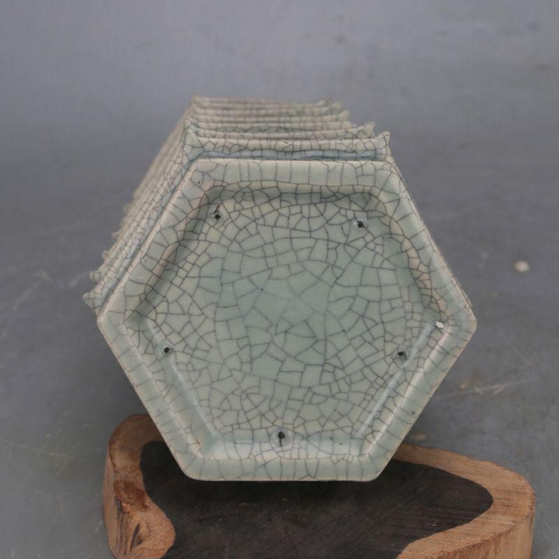 汝窯青釉開片清涼寺宝塔 置物 陶磁器 装飾品 工芸品 美術品 置物 汝窯青釉開片清涼寺宝塔 置物 陶磁器 装飾品 工芸品 美術品 置物