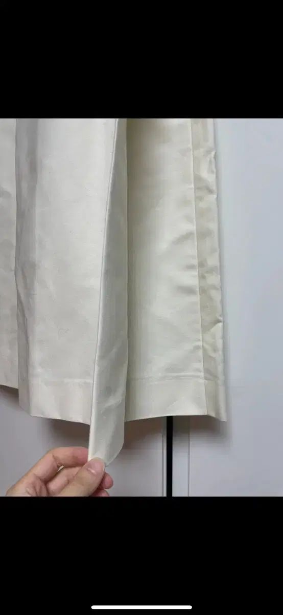 【熱い販売】 JACQUEMUS ジャックムス 白 パンツ