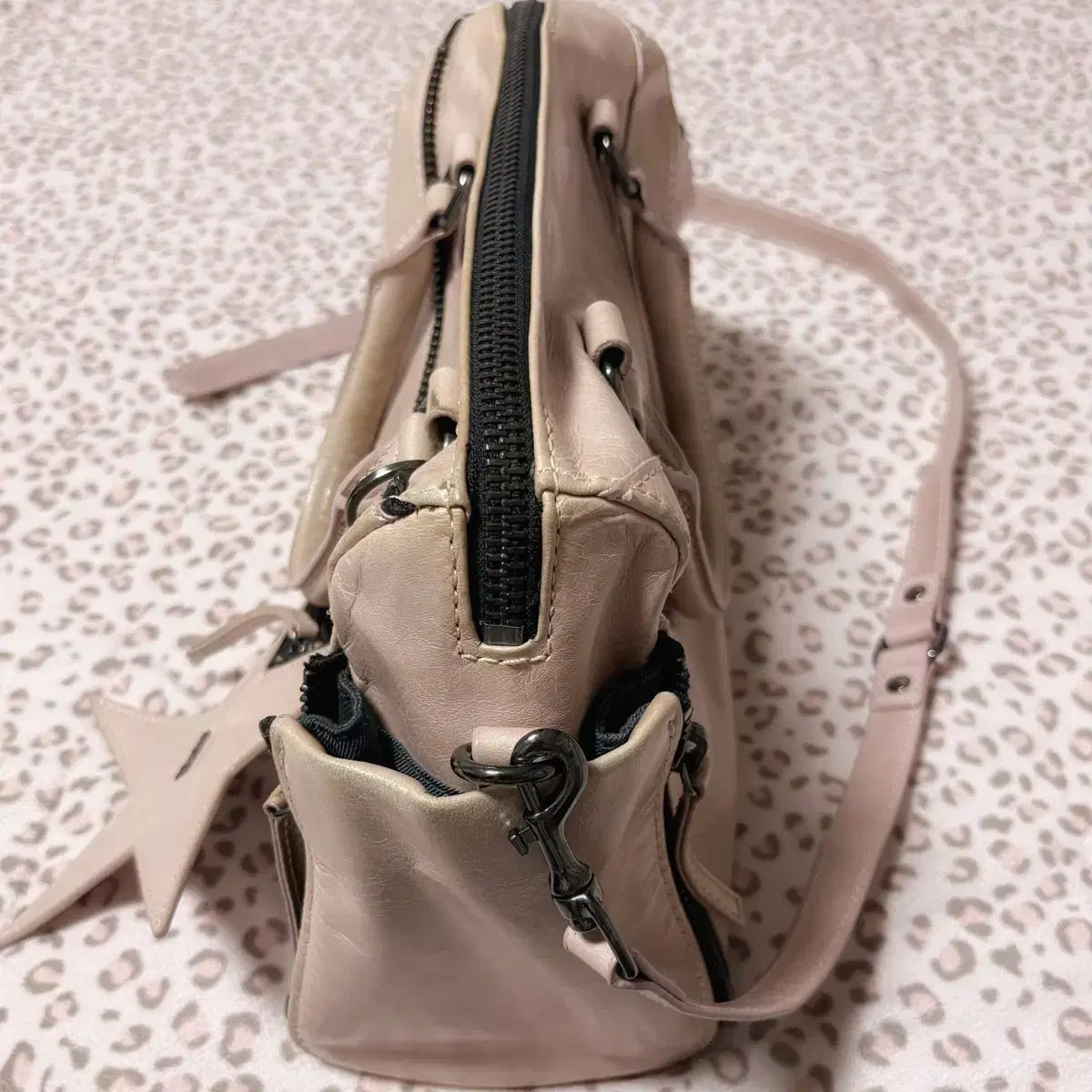 DIESEL 姫ギャル ピンク スター ジッパー Blue Archive ブルーアーカイブ ブルアカ クロスバック ドットバック