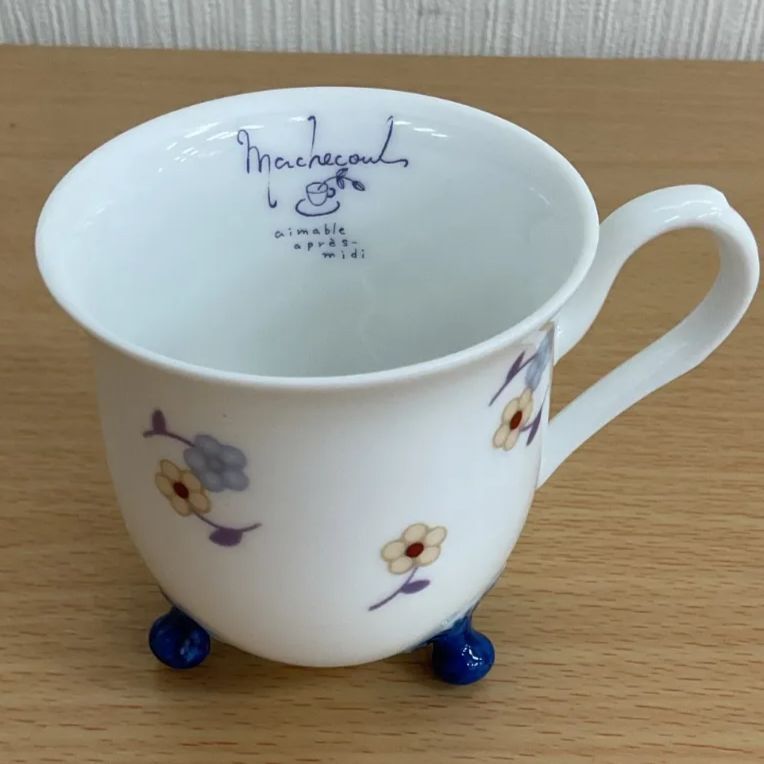 【未使用】ヨシノヒトシさん　カップ&ソーサー　色絵小花柄 未使用】ヨシノヒトシさん カップ&ソーサー 色絵小花柄の通販 by