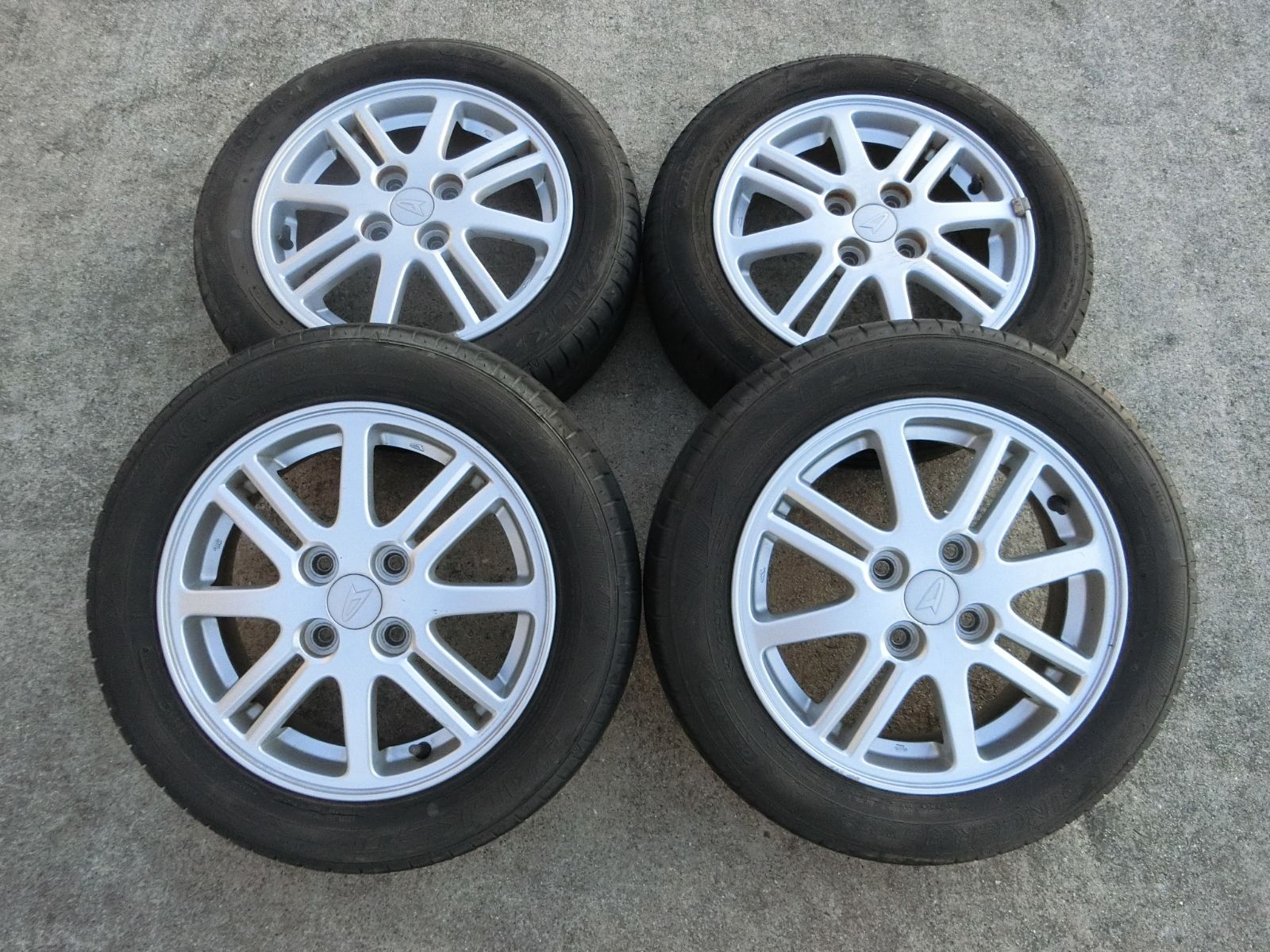 880 ダイハツ 14インチ アルミホイール 4穴 14 4 5 J 45 PCD 100 4本セット 155 65 R ムーヴ 外し