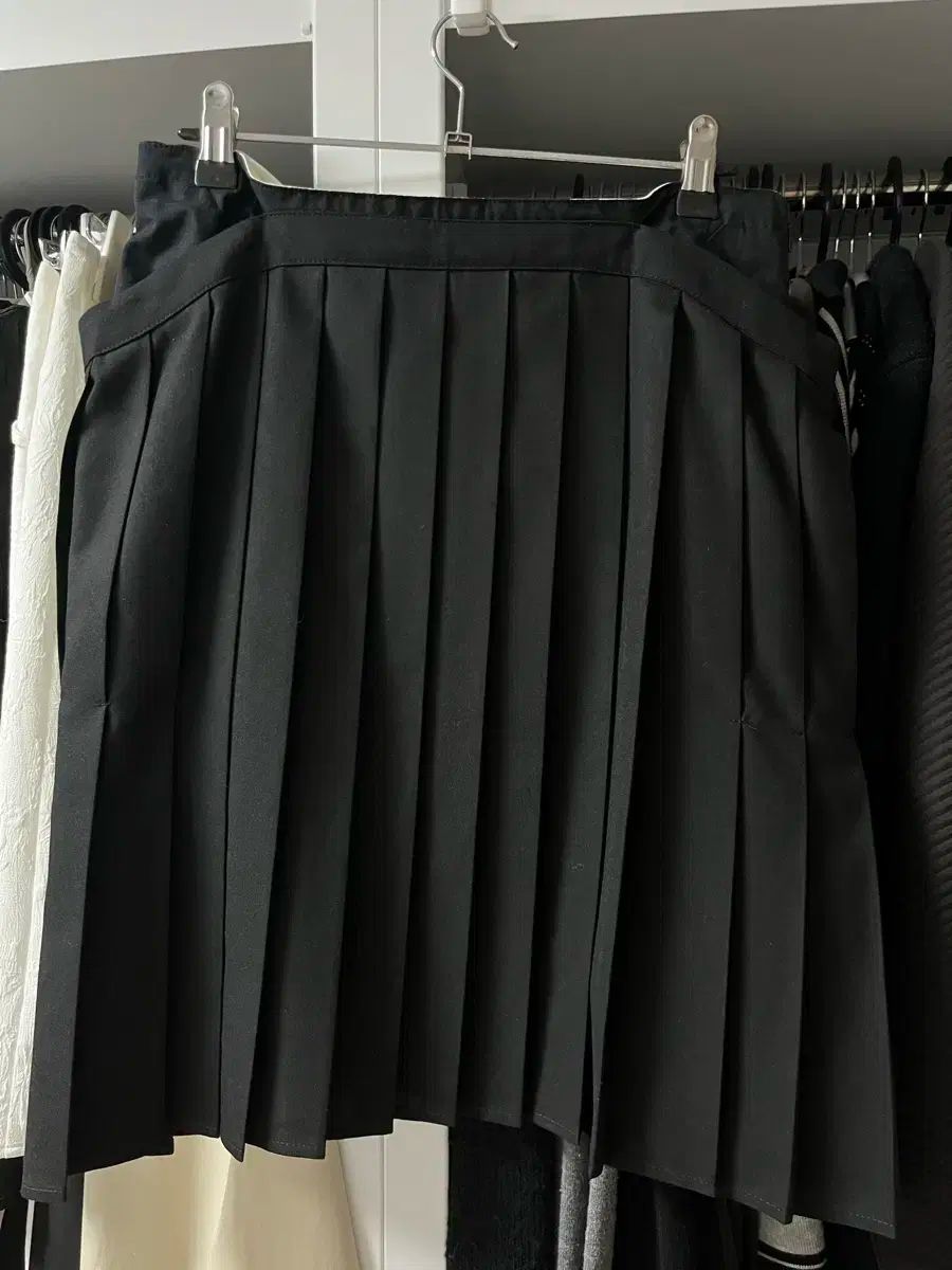 pleats skirt