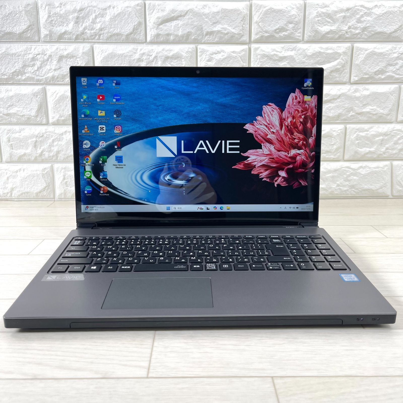 NEC　メモリ16GB　オフィス2021　SSD512GB　YAMAHA音響搭載 LaVie Windows11 NEC Lavie NS750/J Corei7 8550U 新品ssd512GB メモリ