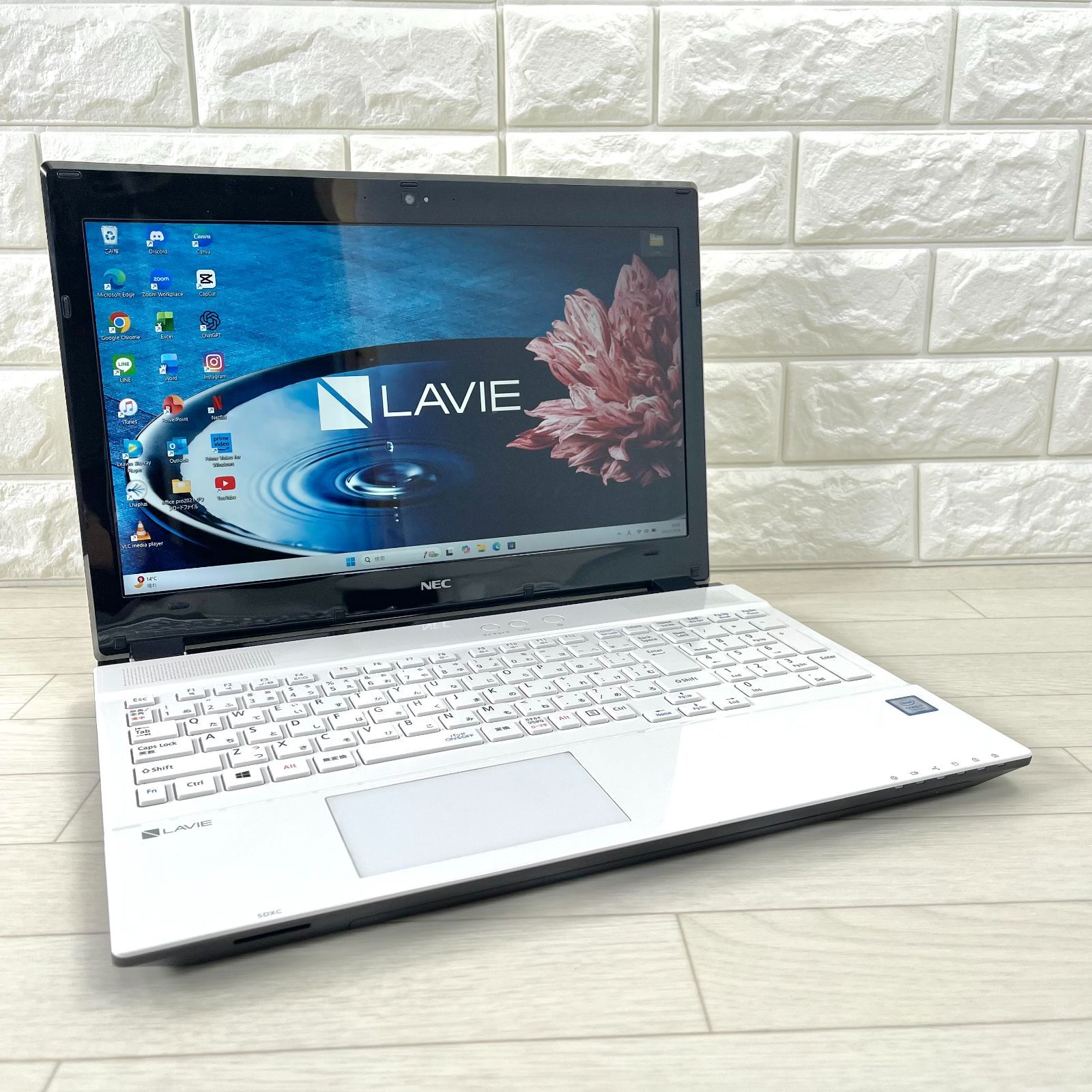 新Win10✰ホワイト✰NEC✰LaVie✰Wi-Fi✰大容量✰メモリ4GB 新Win10✰ホワイト✰NEC✰LaVie✰Wi-Fi✰大容量✰メモリ