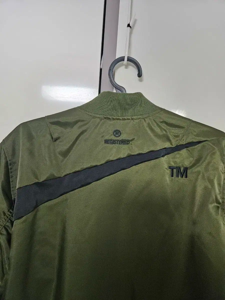 リーバーシブル