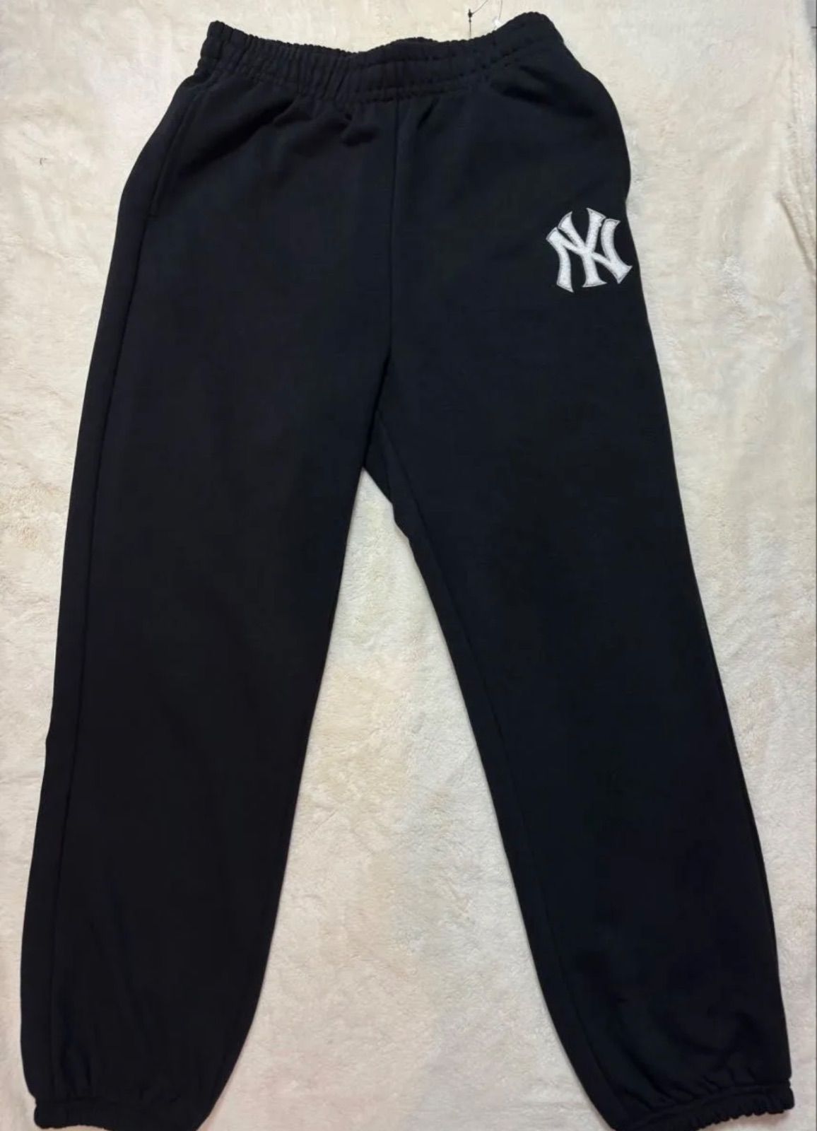 豊富にある MLB ニューヨーク ヤンキース セットアップ パーカー スウェット Ｍサイズ サマーセール。