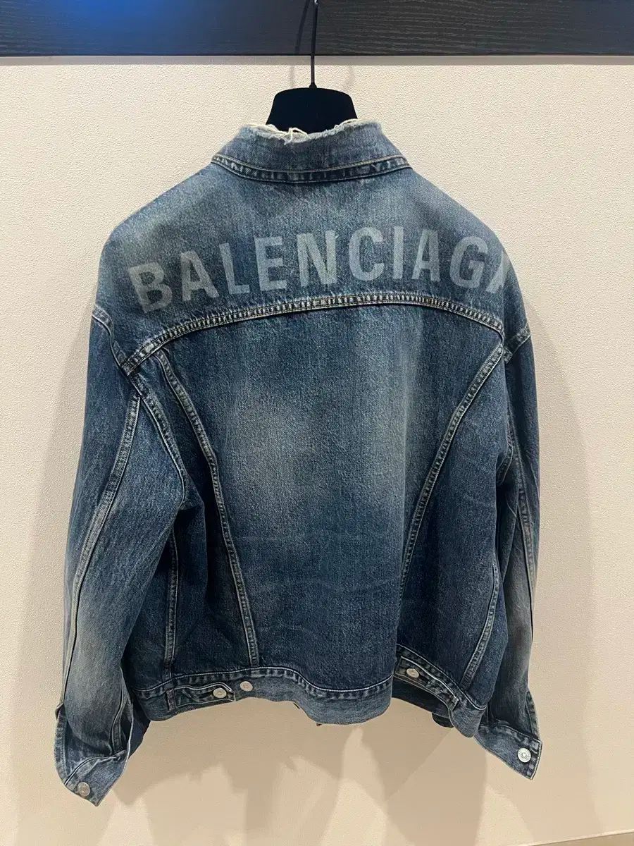 バレンシアガ ロゴ デニムジャケット