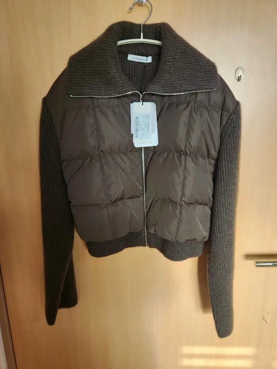 the CASHMERE グース ダウン ニット ブロック アウター 90