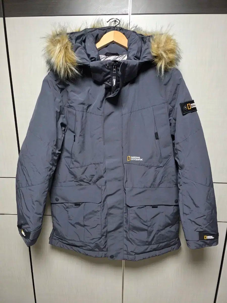 ナショナルジオグラフィック ダウン アウター グレー サイズ 105