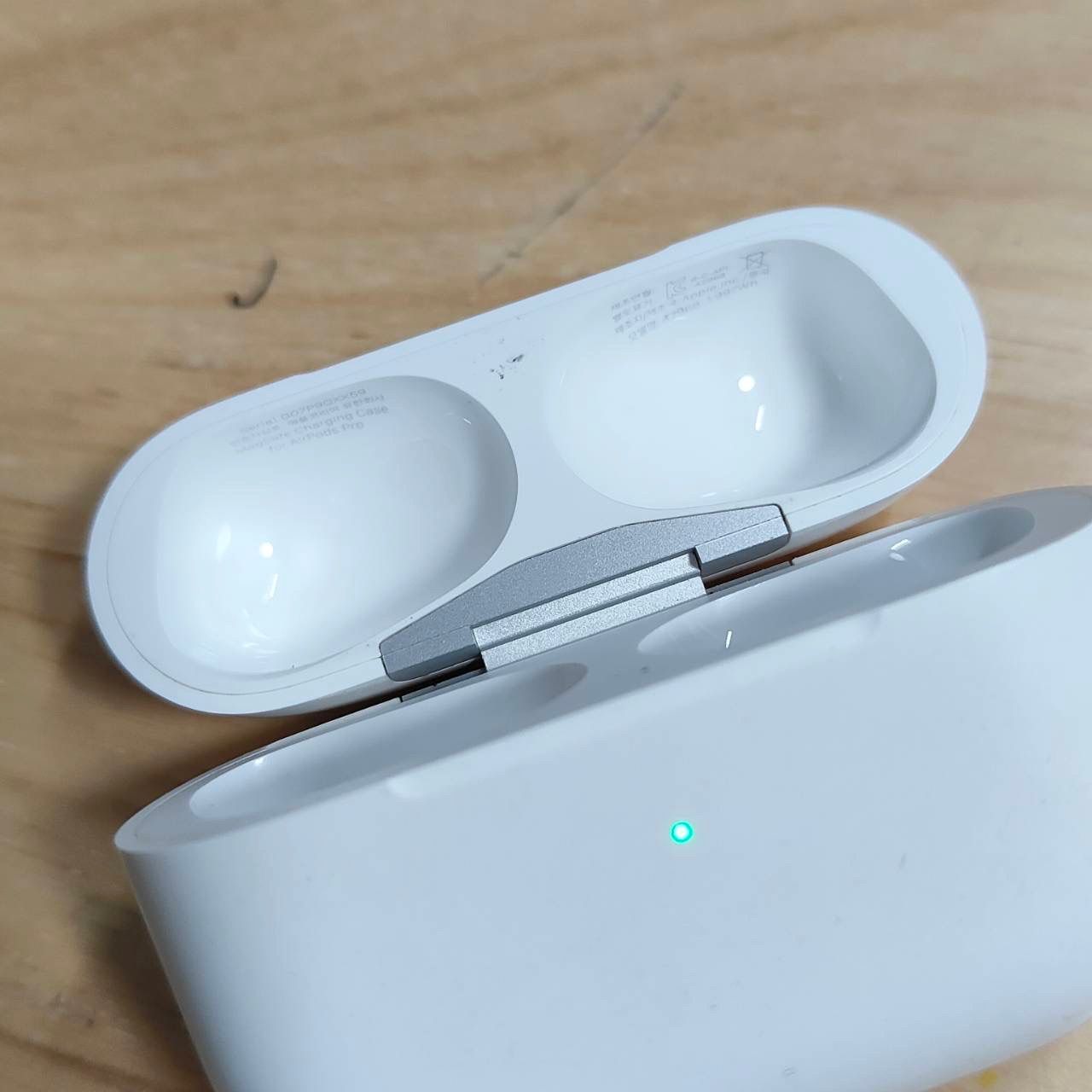 Apple AirPods Pro 2世代 充電ケースのみ Type-C (タイプC) USB-C