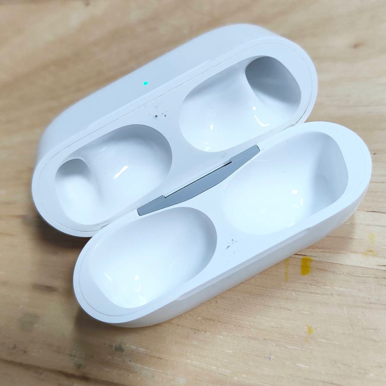 Apple AirPods Pro 2世代 充電ケースのみ Type-C (タイプC) USB-C