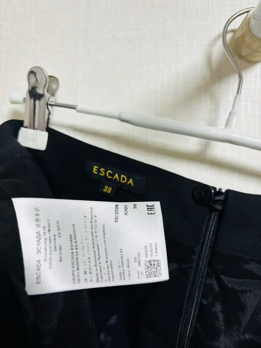 ポイント ブラック